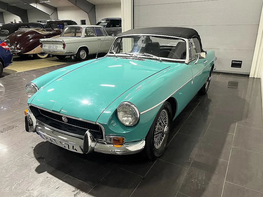 Exteriörbild på 1972 MG MGB 1.8 (4)