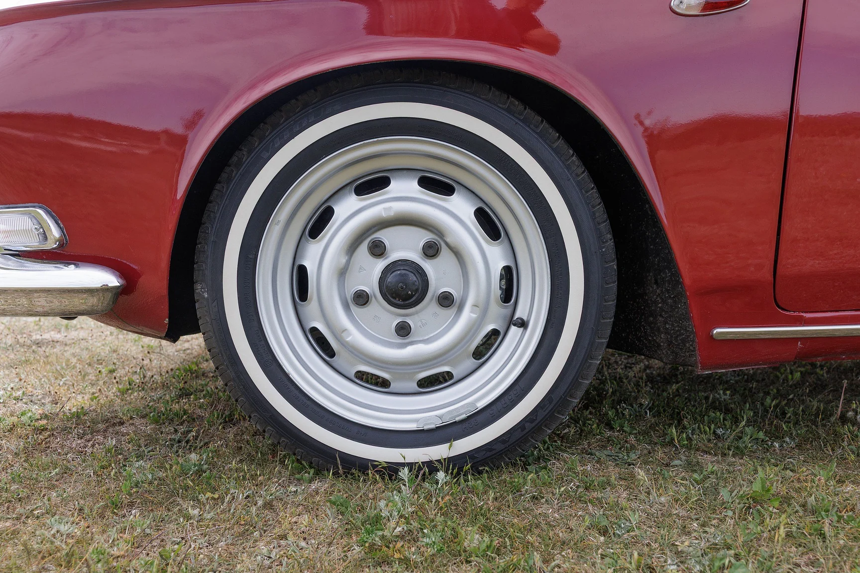 Aussenfoto 1968 Volkswagen Typ 34 1600 L Karmann-Ghia (29)