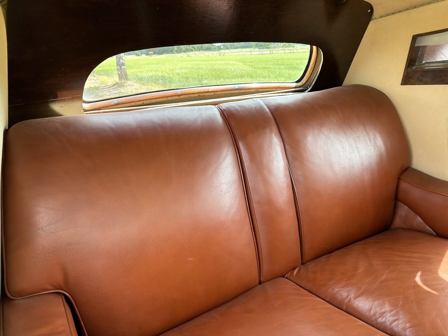 Interiörbild 1947 Bentley Mark IV Sport Saloon