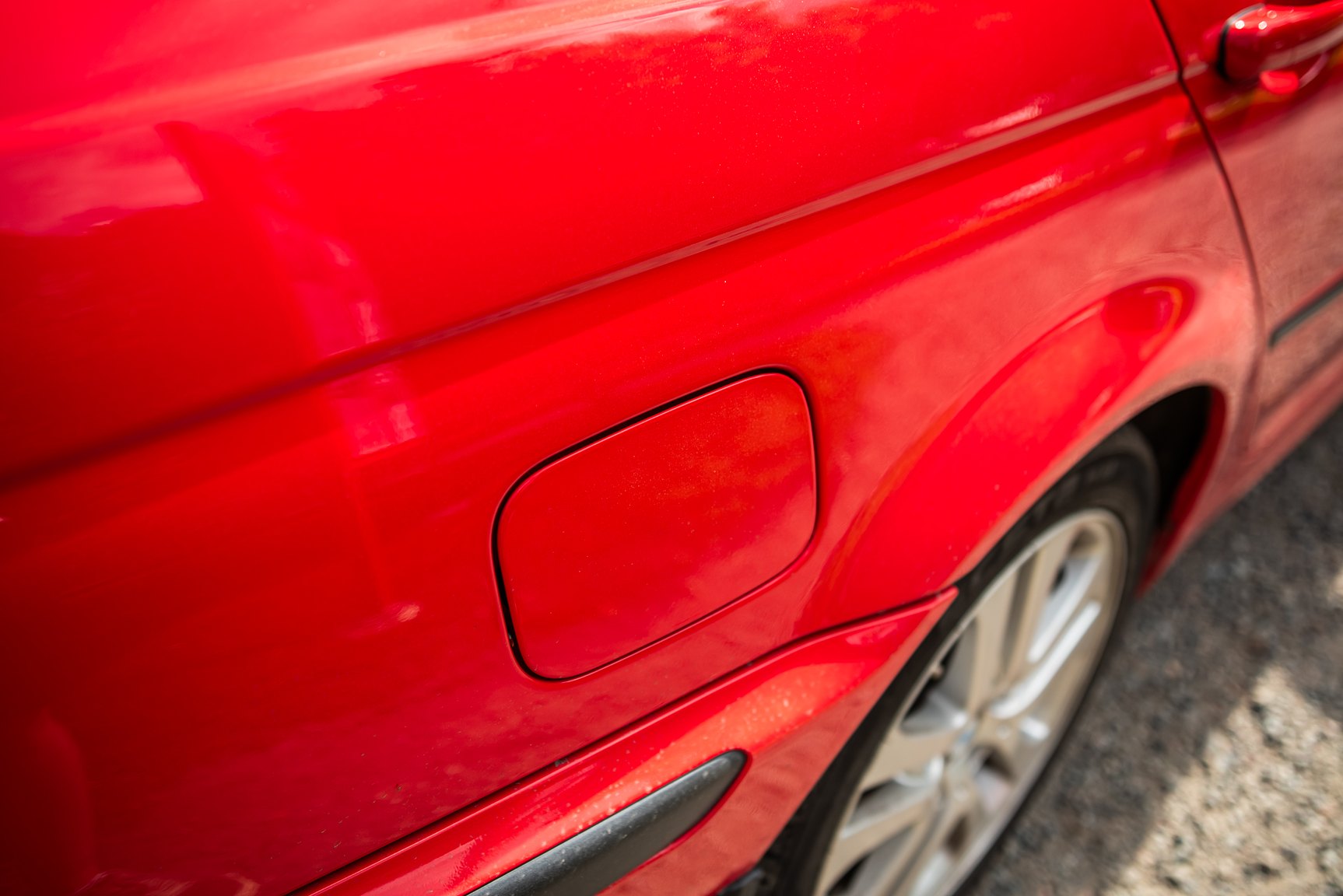 Exterior image of 2001 BMW 330Xi
