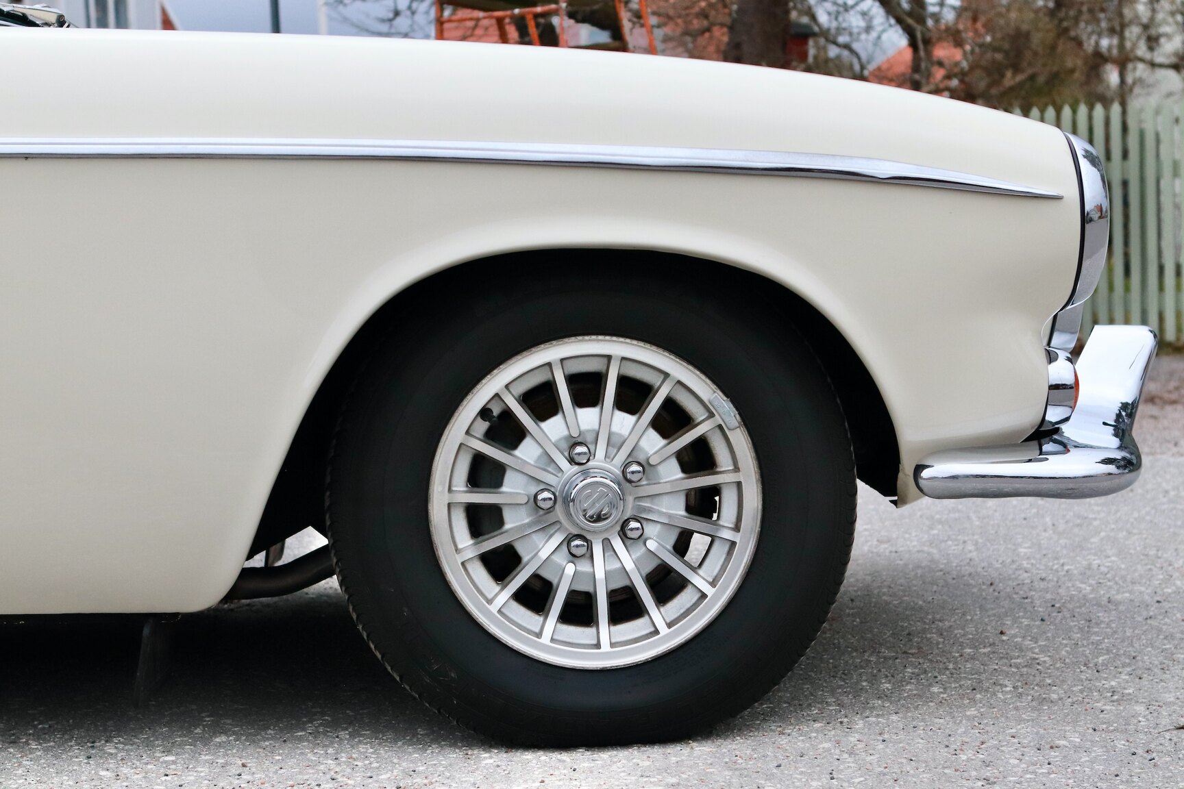 Exteriörbild på 1964 Volvo P 1800S (21)