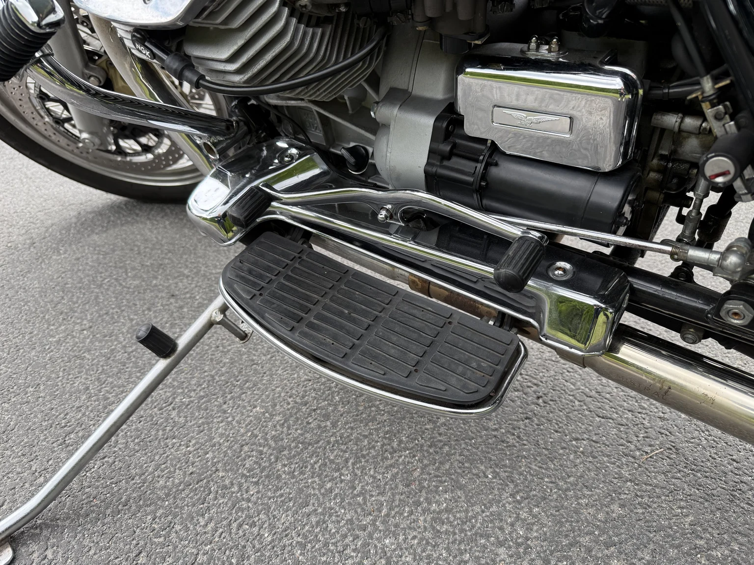 Image of 2001 Moto Guzzi California EV mechanics (32)