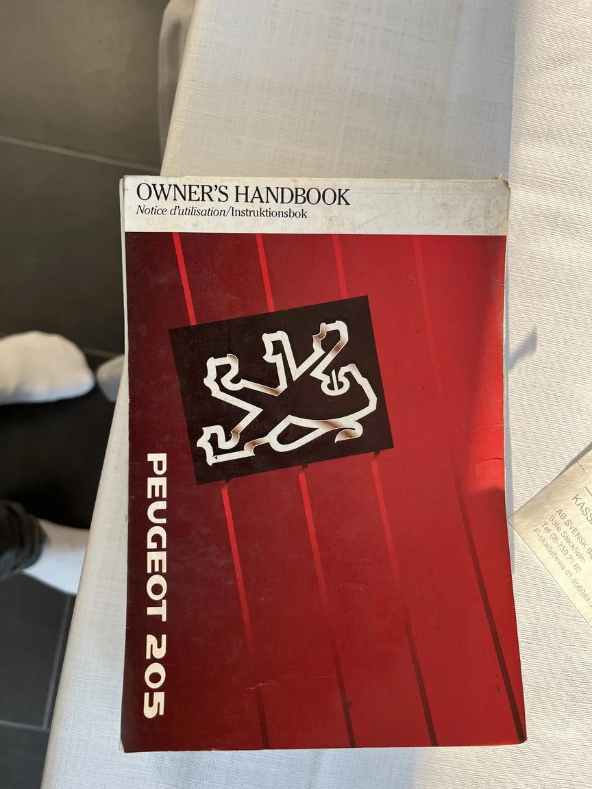 Documentation for 1991 Peugeot 205 GTI 1.9 Le Mans (1)