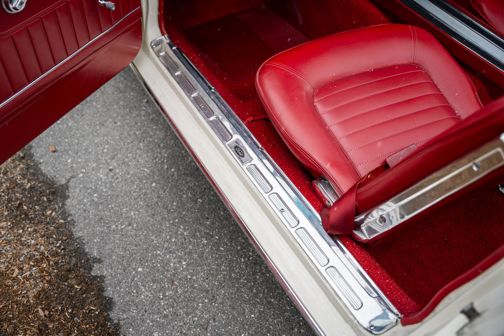 Innenraumfoto von 1965 Ford Mustang Cabriolet (11)