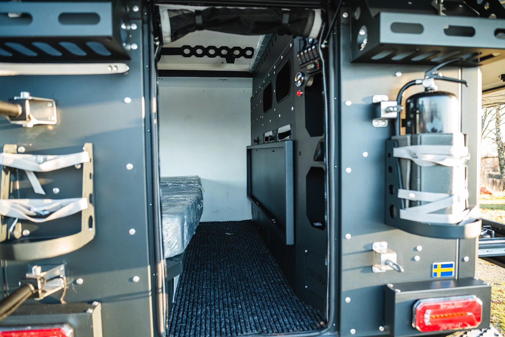 Exterior image of 2020 Northea Camper Expedition Volkswagen Amarok (36)