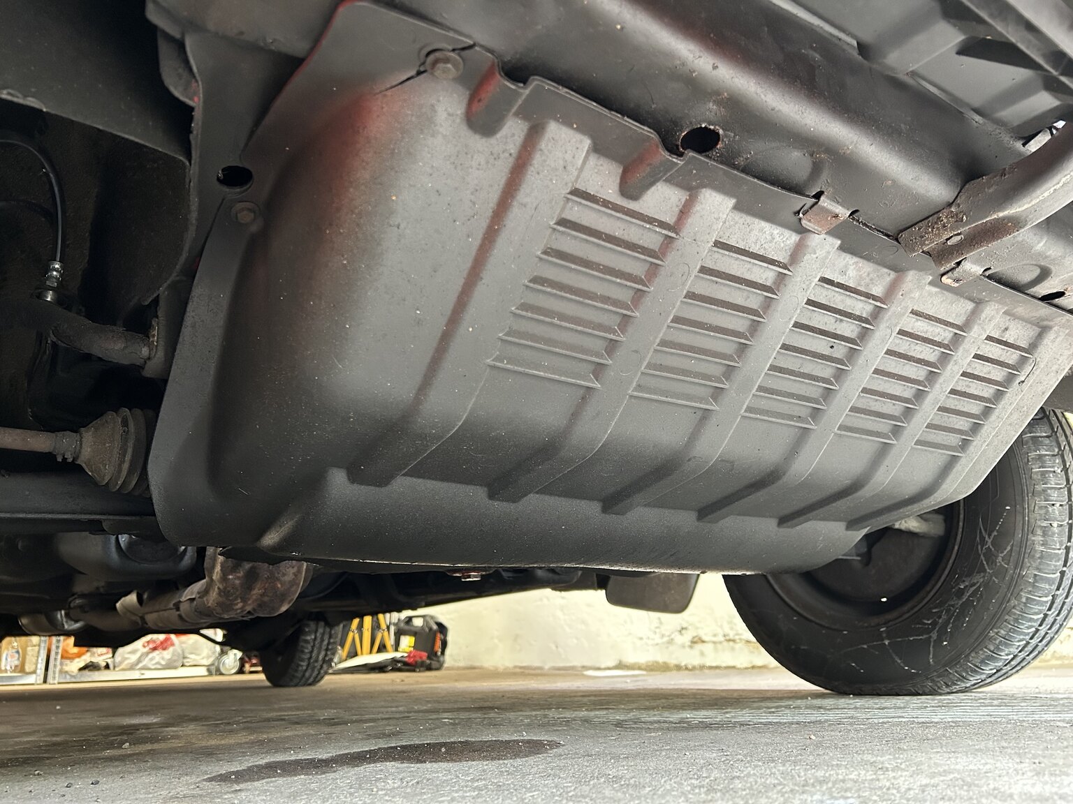 Image of 1990 Volvo 240 GL mechanics
