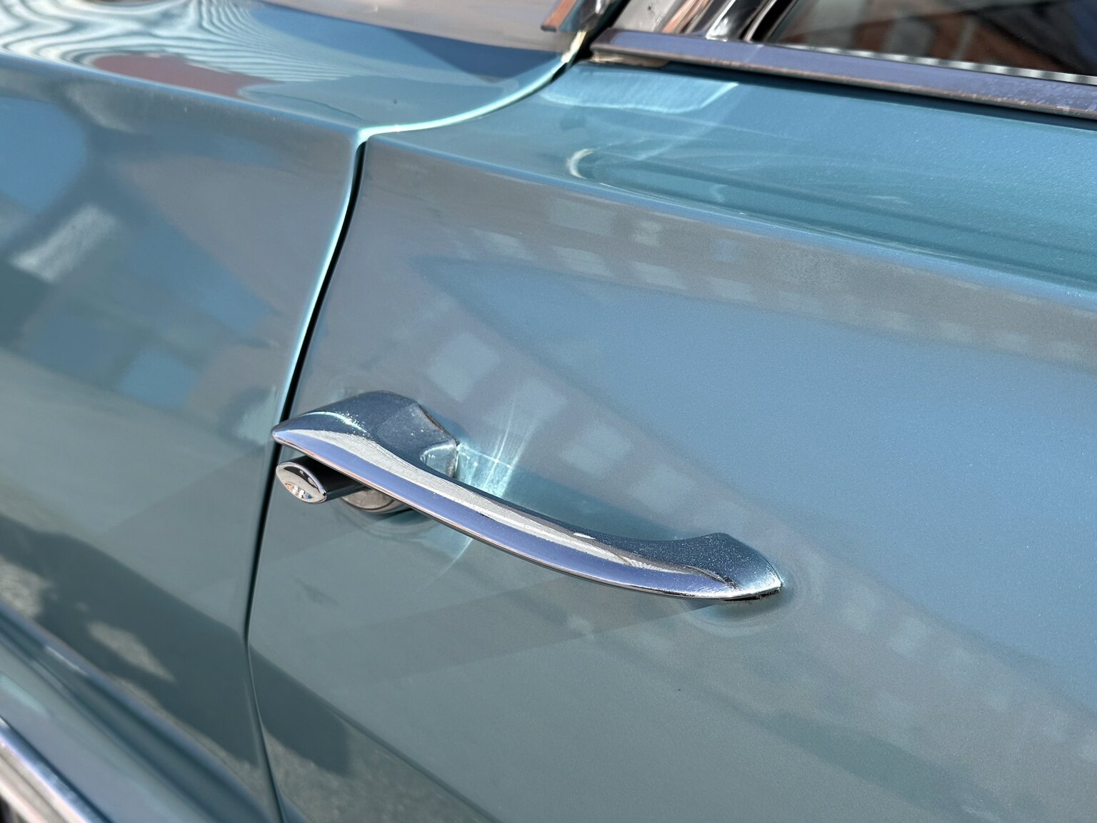 Exterior image of 1963 Chevrolet Impala Sedan (62)