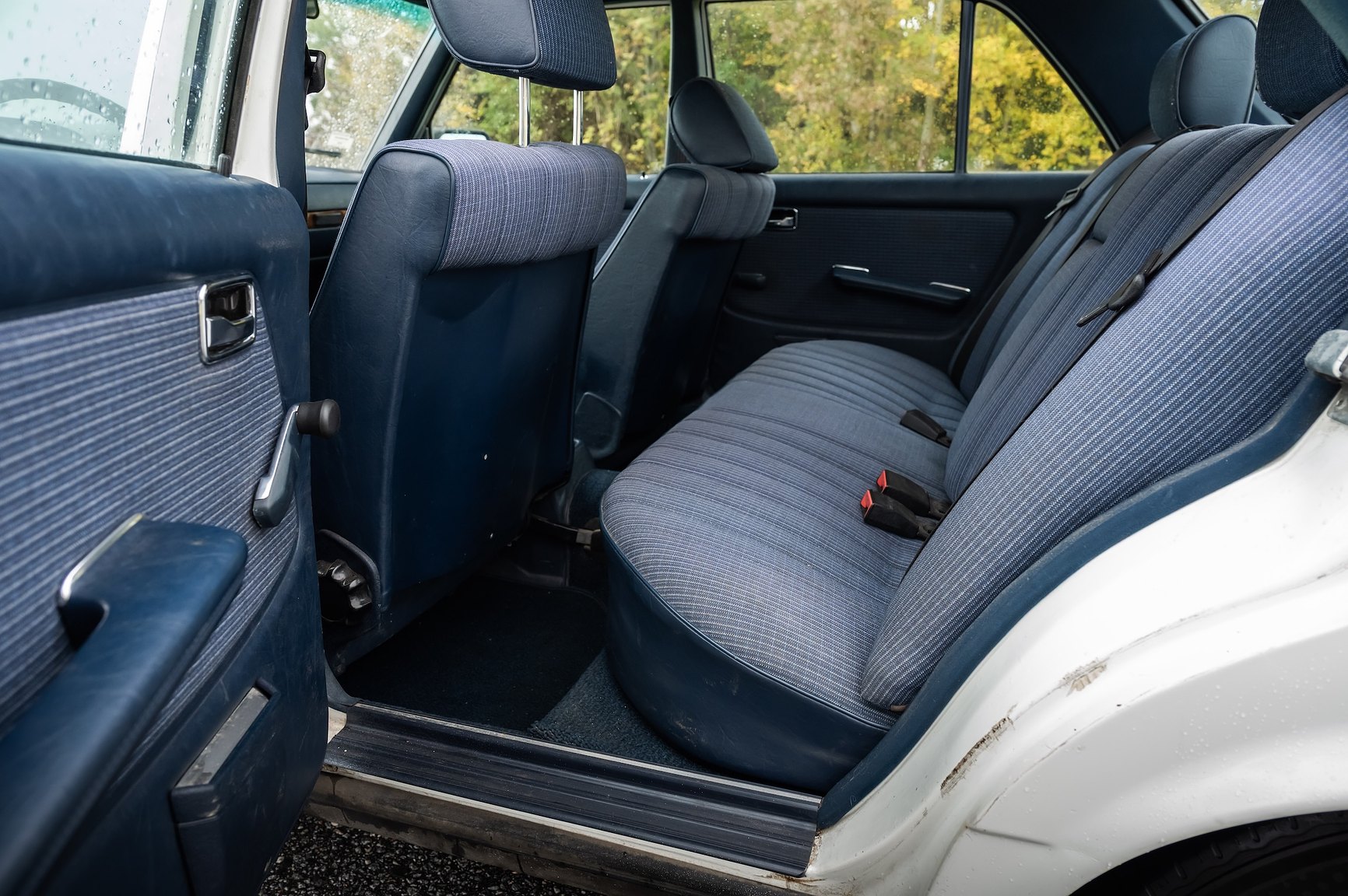 Innenraumfoto von 1985 Mercedes-Benz 200 Automatic