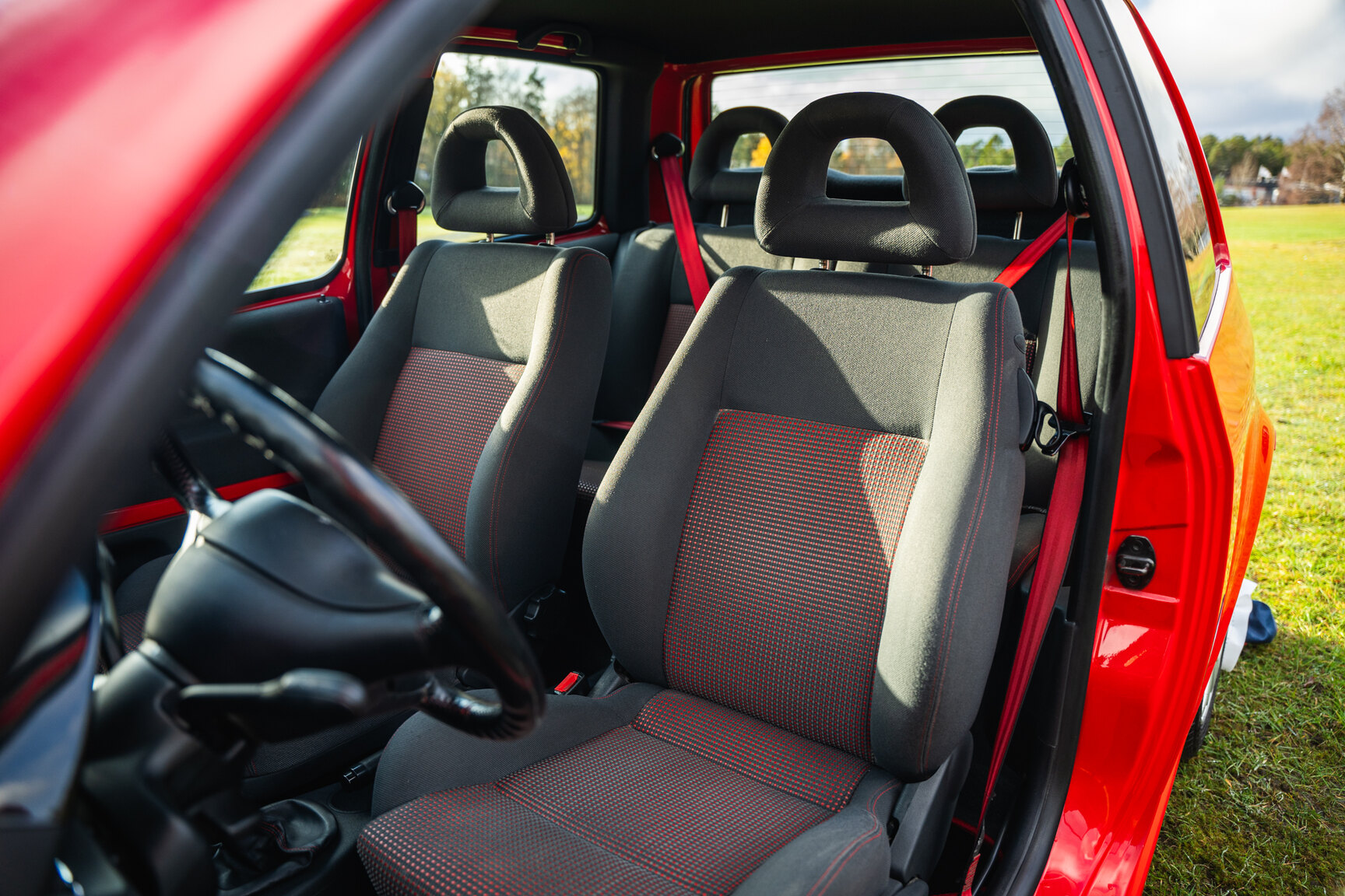 Interior image of 2001 VW Lupo GTI