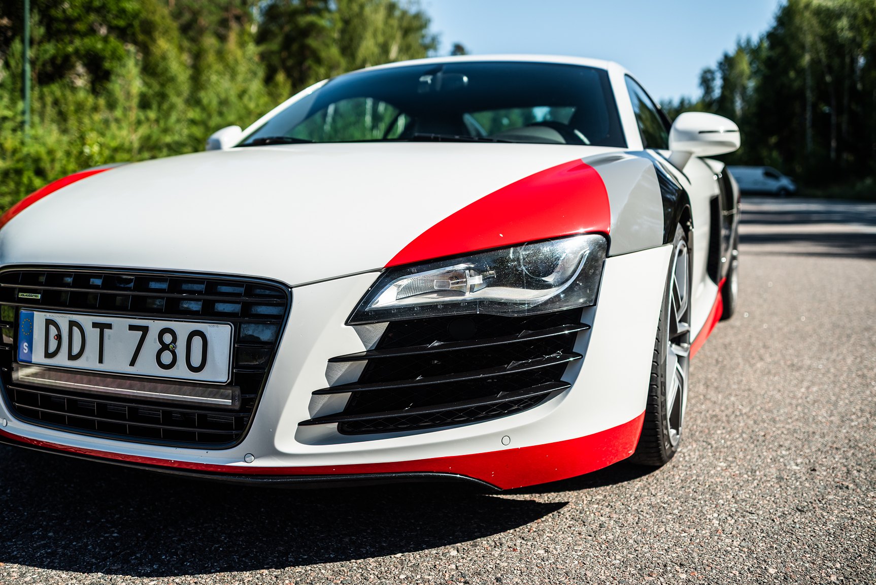 Exterior image of 2008 Audi R8 4.2 V8 Turbo Manuell