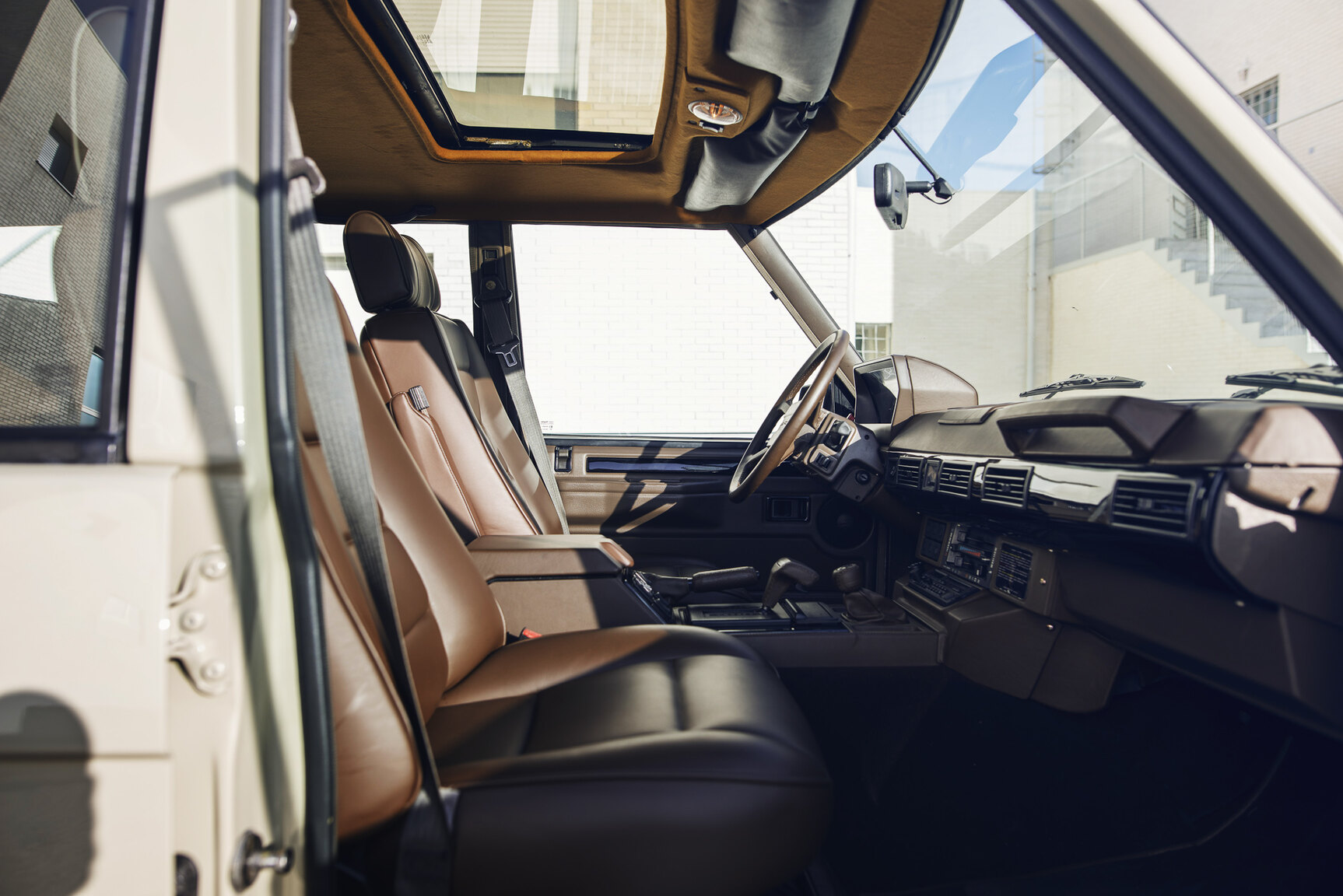 Interiörbild 1991 Range Rover Restomod