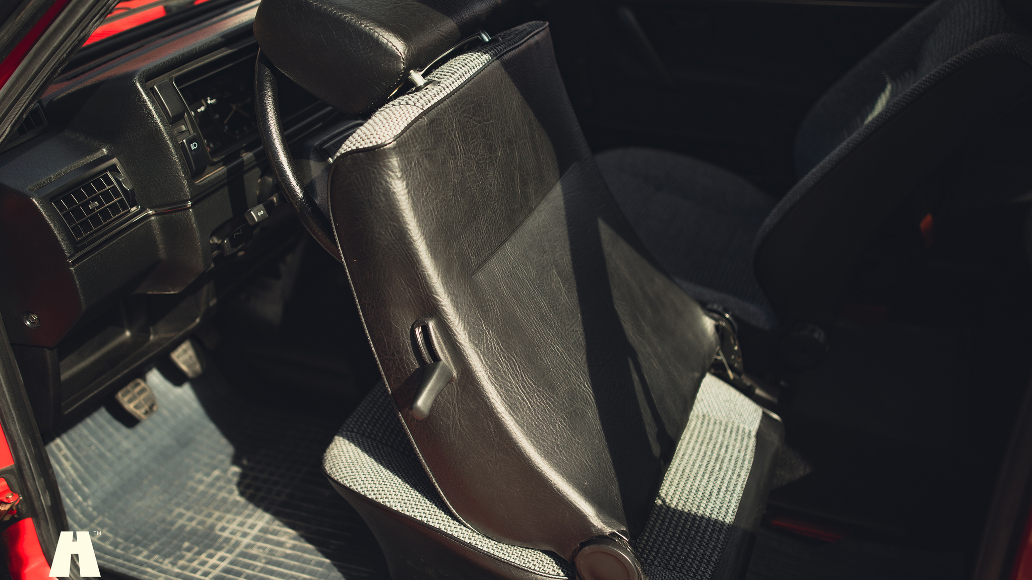 Interior image of 1986 Volkswagen Golf CL
