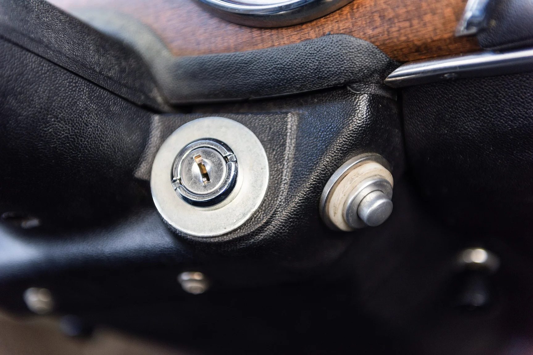 Innenraumfoto von 1964 BMW 1800 (9)