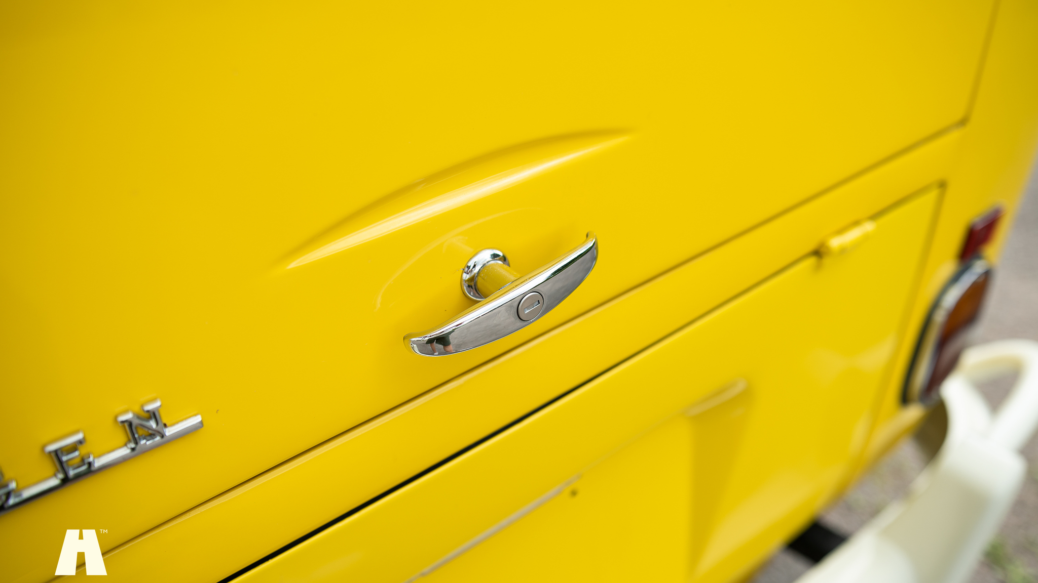Exterior image of 1974 Volkswagen T1 Split Window  
