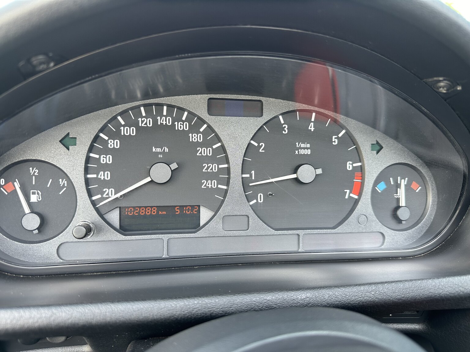 Interior image of 1997 BMW Z3 Roadster