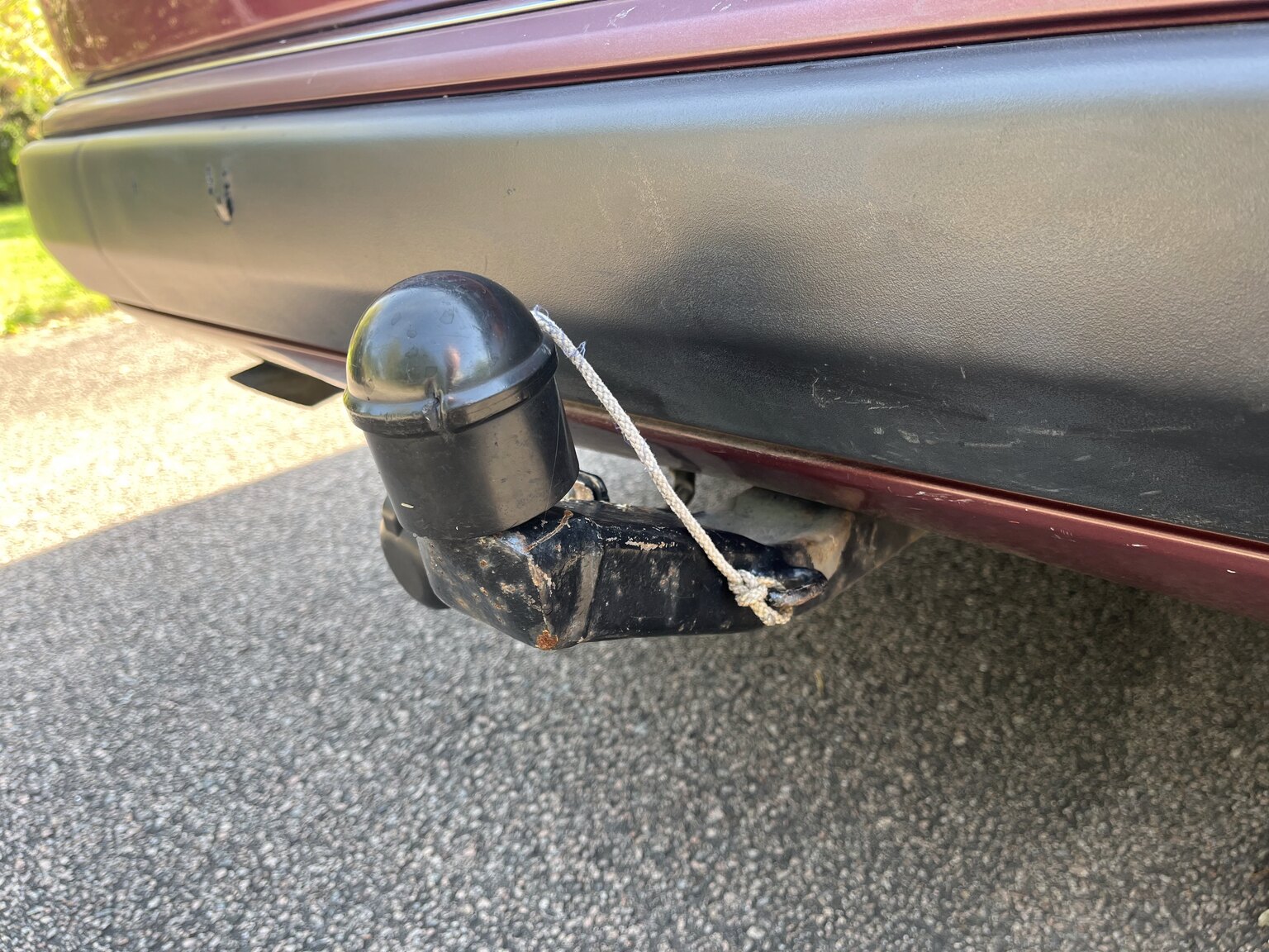 Exterior image of 1990 Mercedes-Benz 230 E