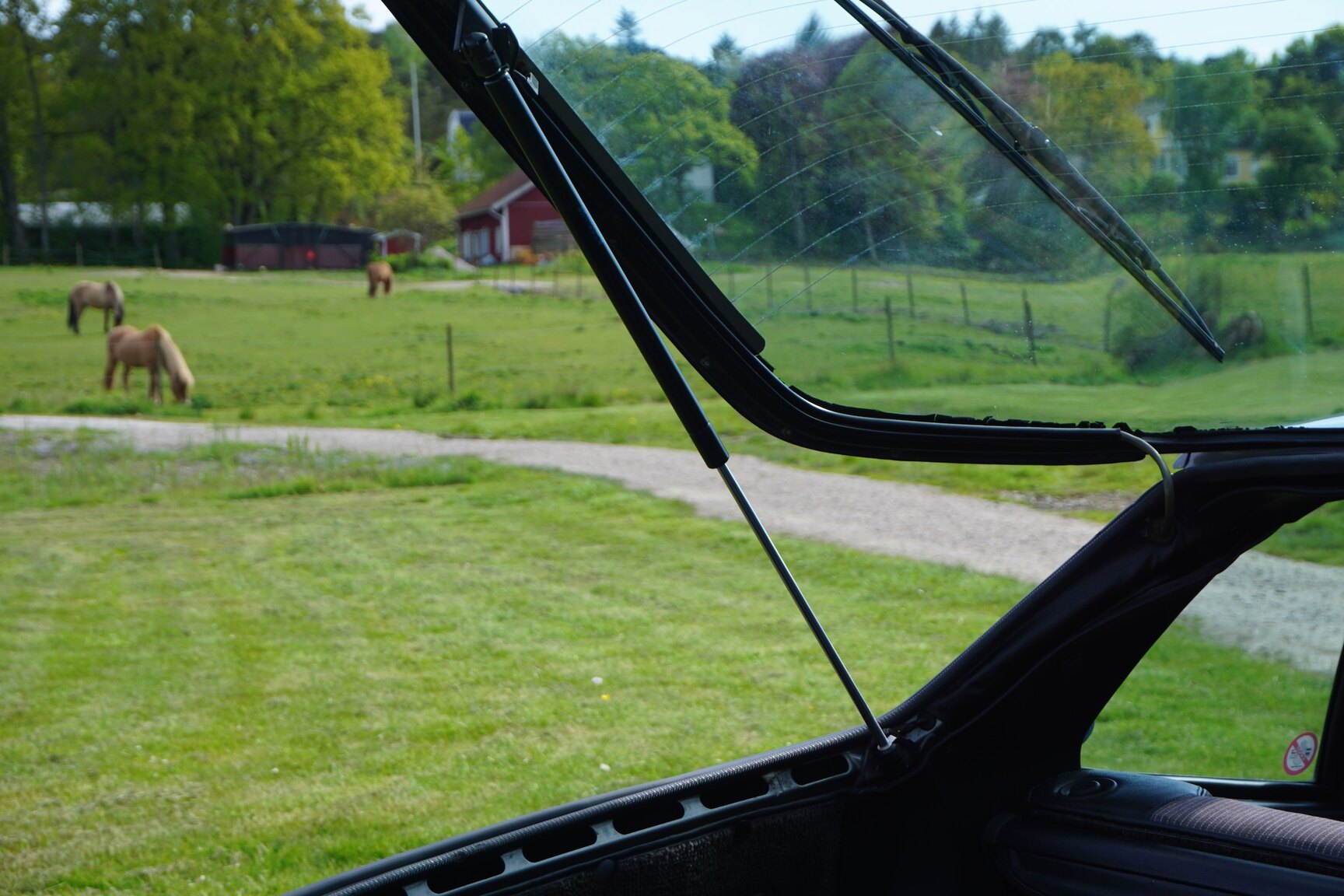 Innenraumfoto von 1985 Porsche 944 "NO RESERVE AUCTION"