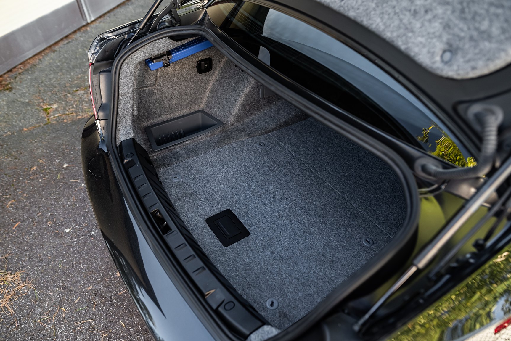 Interior image of 2009 BMW 325Xi