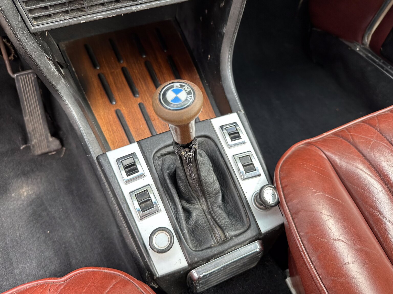 Interior image of 1972 BMW 3,0 CSi 