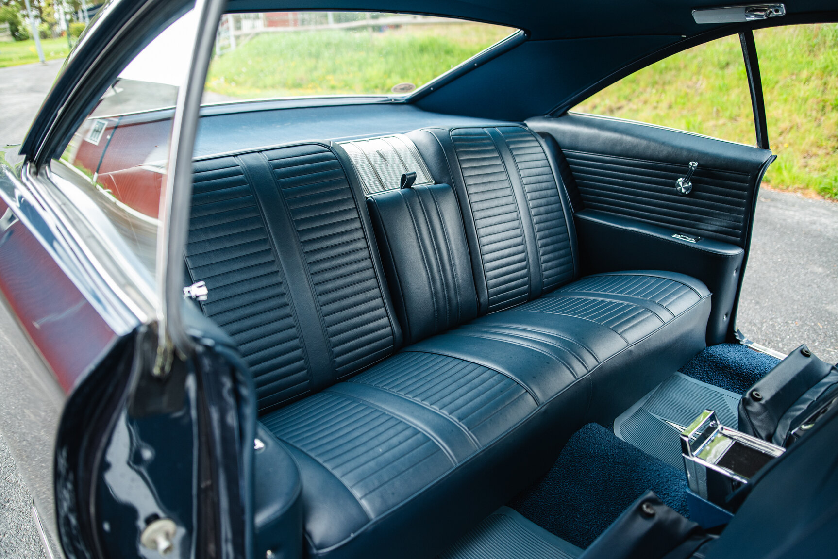 Interior image of 1965 Pontiac Catalina 421 Tripower-Pack 2+2