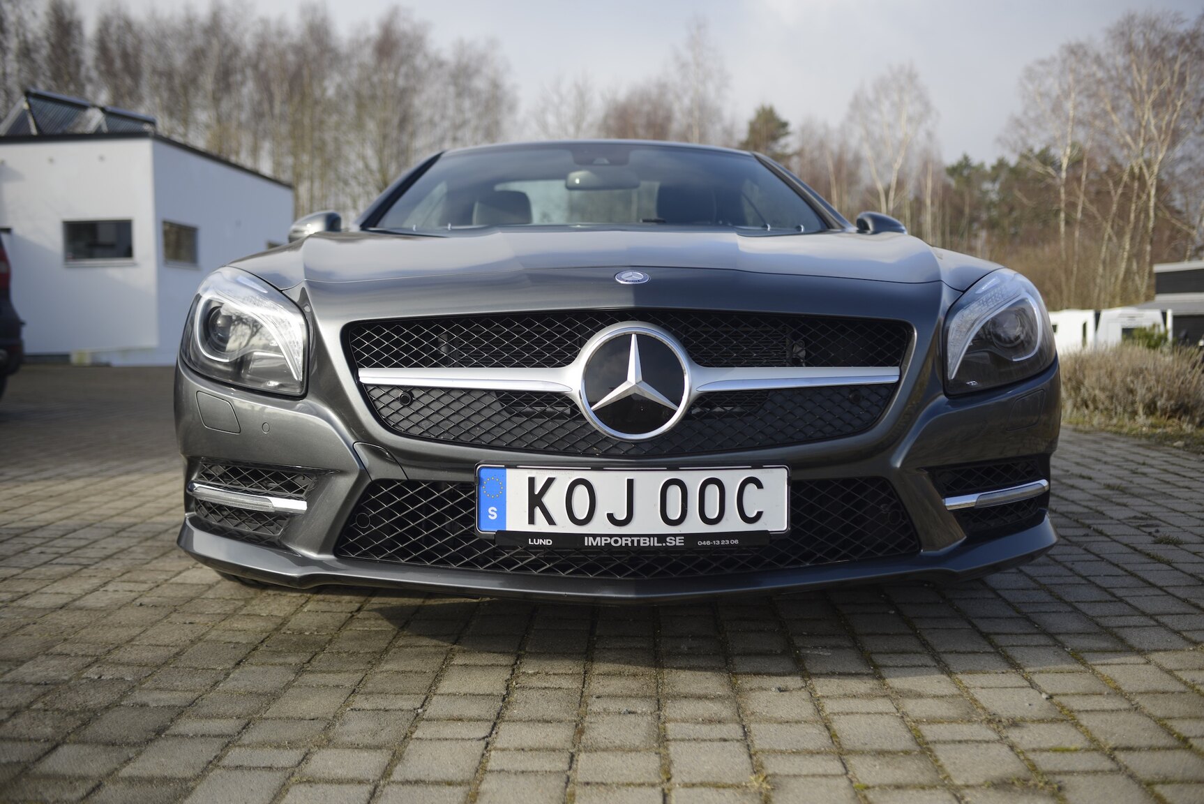 Exterior image of 2014 Mercedes-Benz SL500