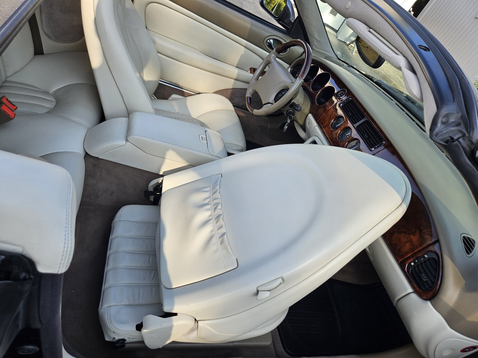 Interiörbild 1998 Jaguar XK8 Cabriolet