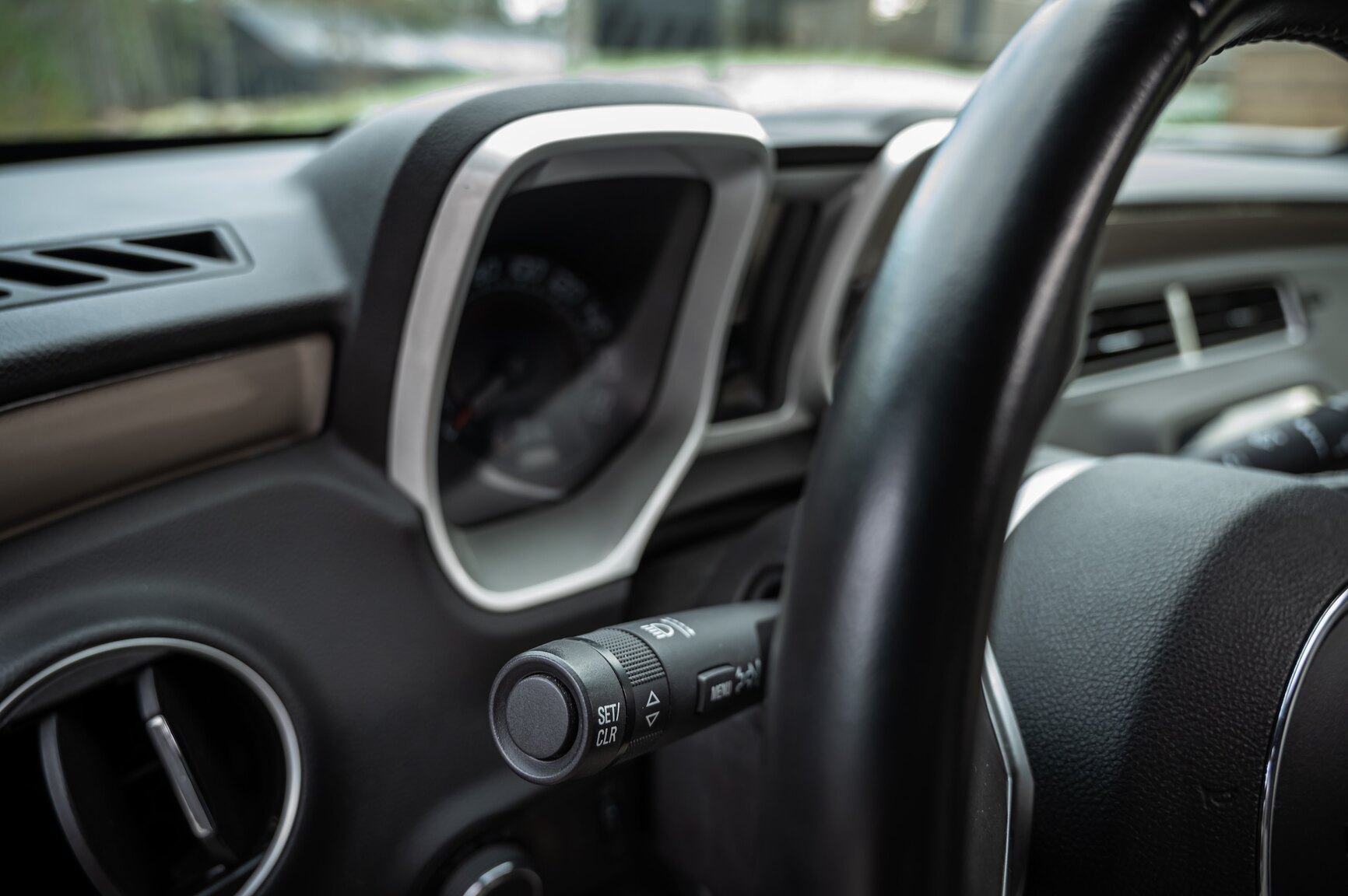 Interiörbild 2010 Chevrolet Camaro SS (21)