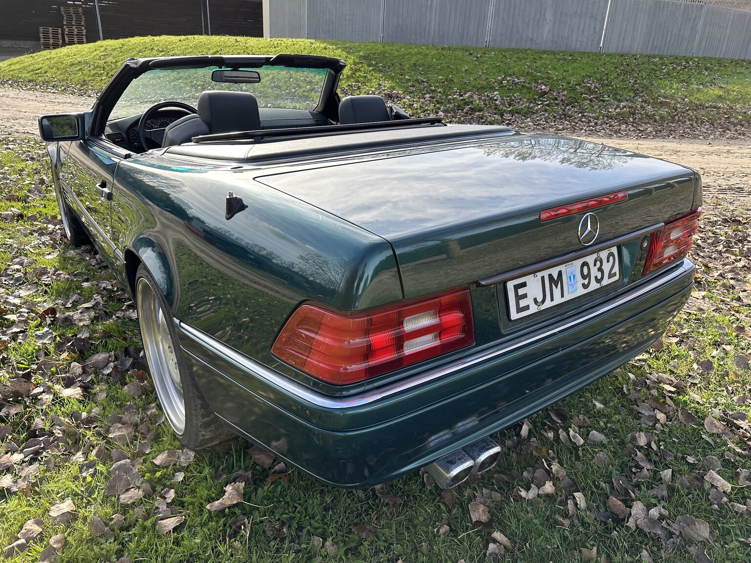 Exteriörbild på 1995 Mercedes-Benz SL 500 (22)