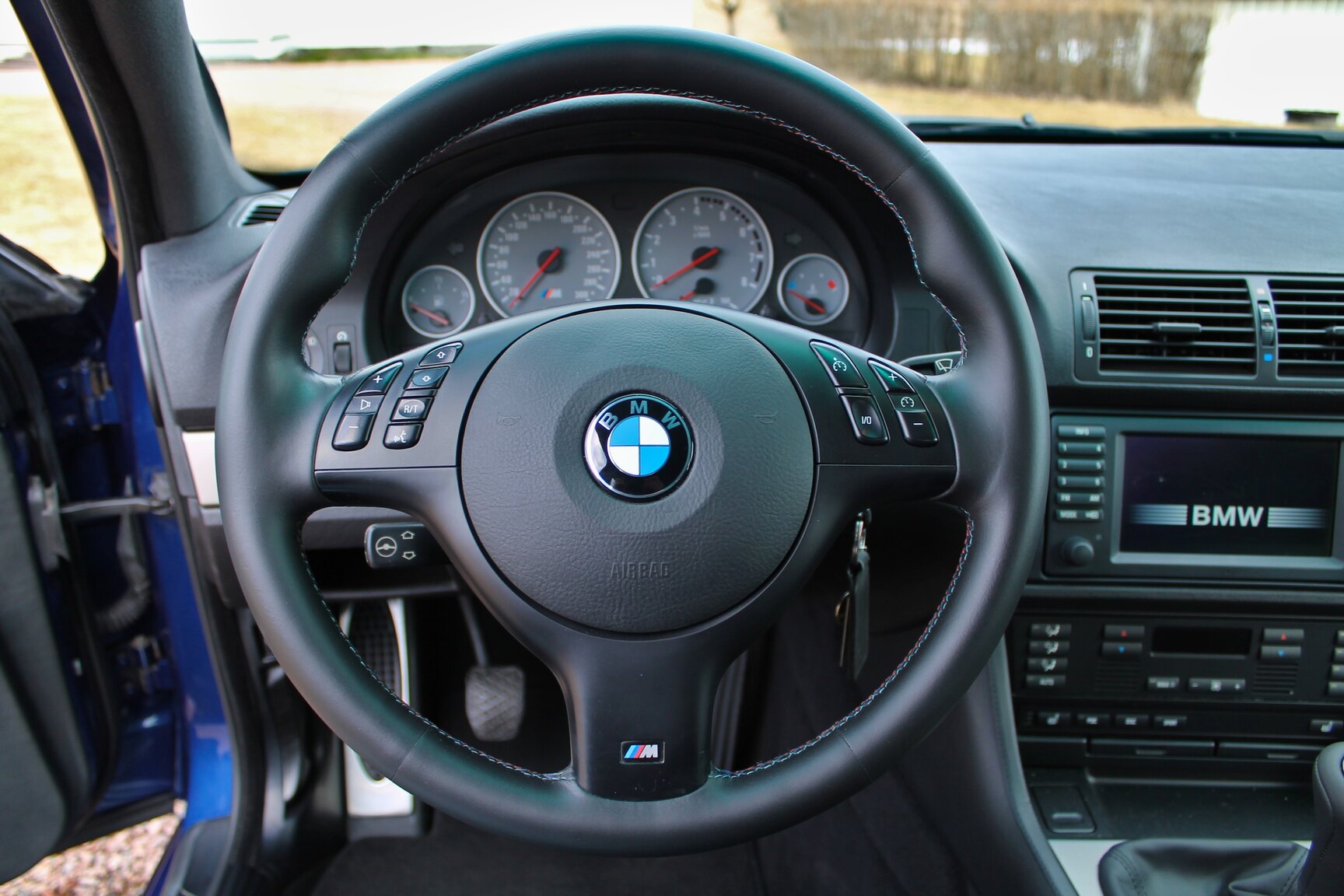 Interiörbild 2003 BMW M5