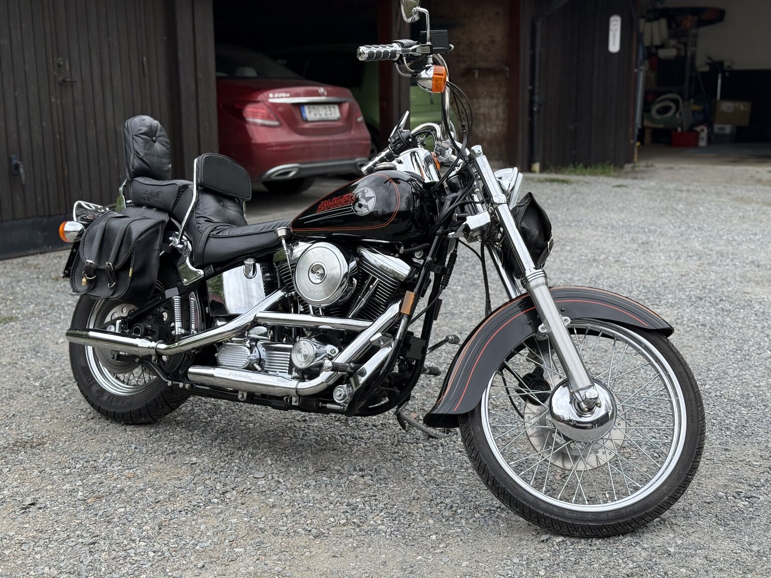Exterior image of 1992 Harley-Davidson FXSTC