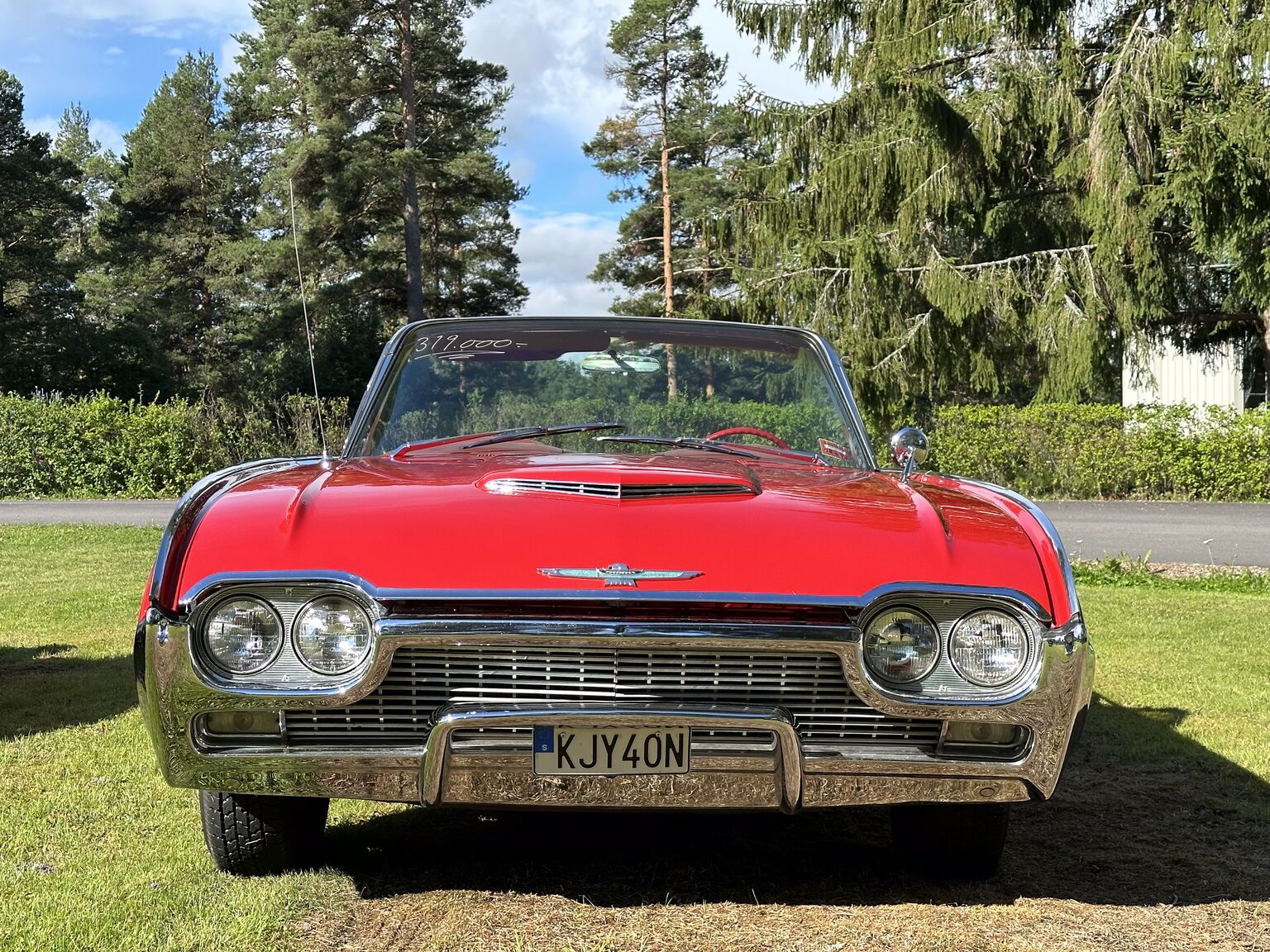 Exteriörbild på 1961 Ford Thunderbird Convertible