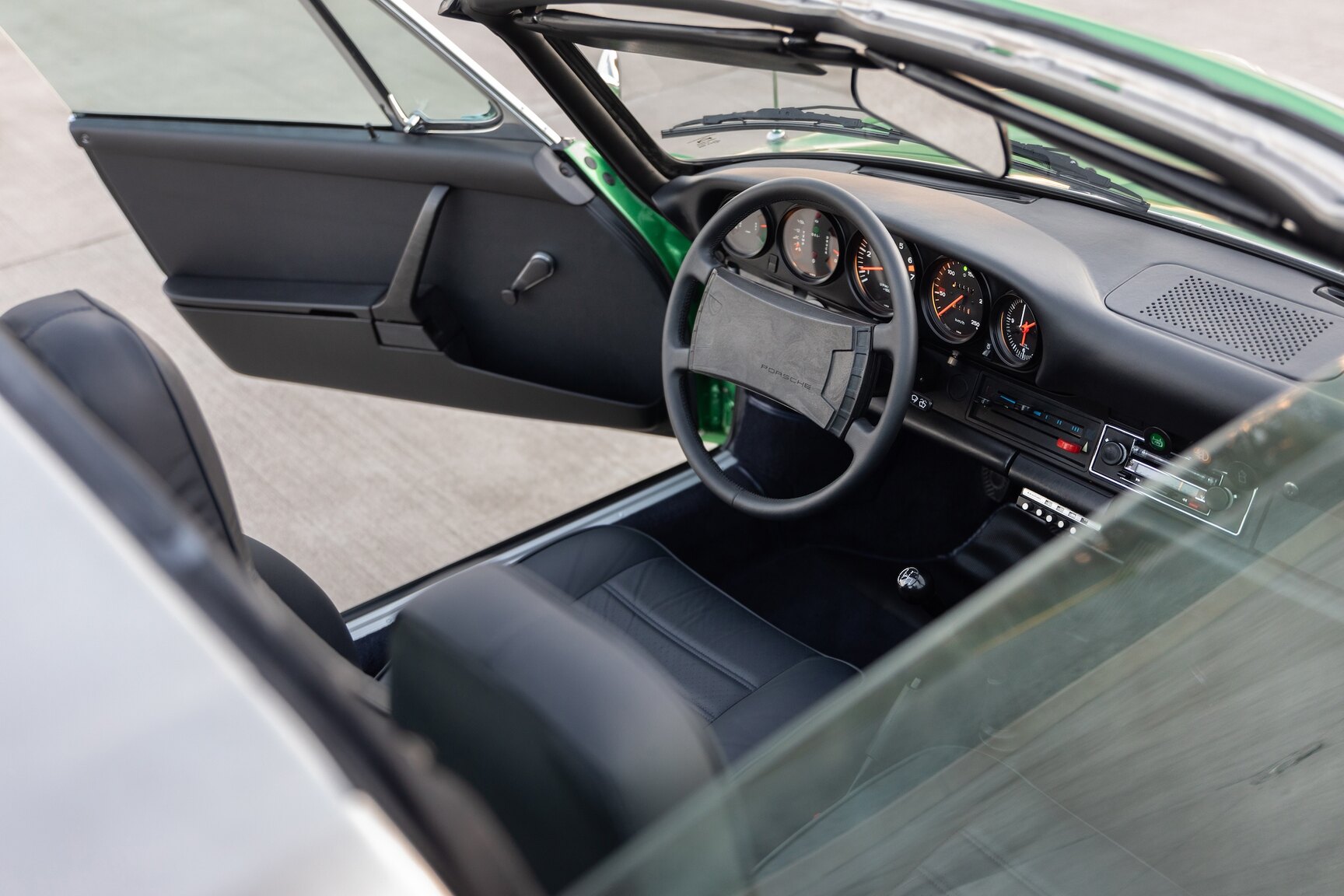 Interiörbild 1974 Porsche 911 S Targa