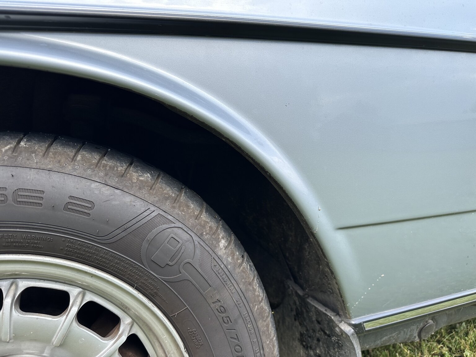 Exterior image of 1984 Mercedes-Benz 230 CE
