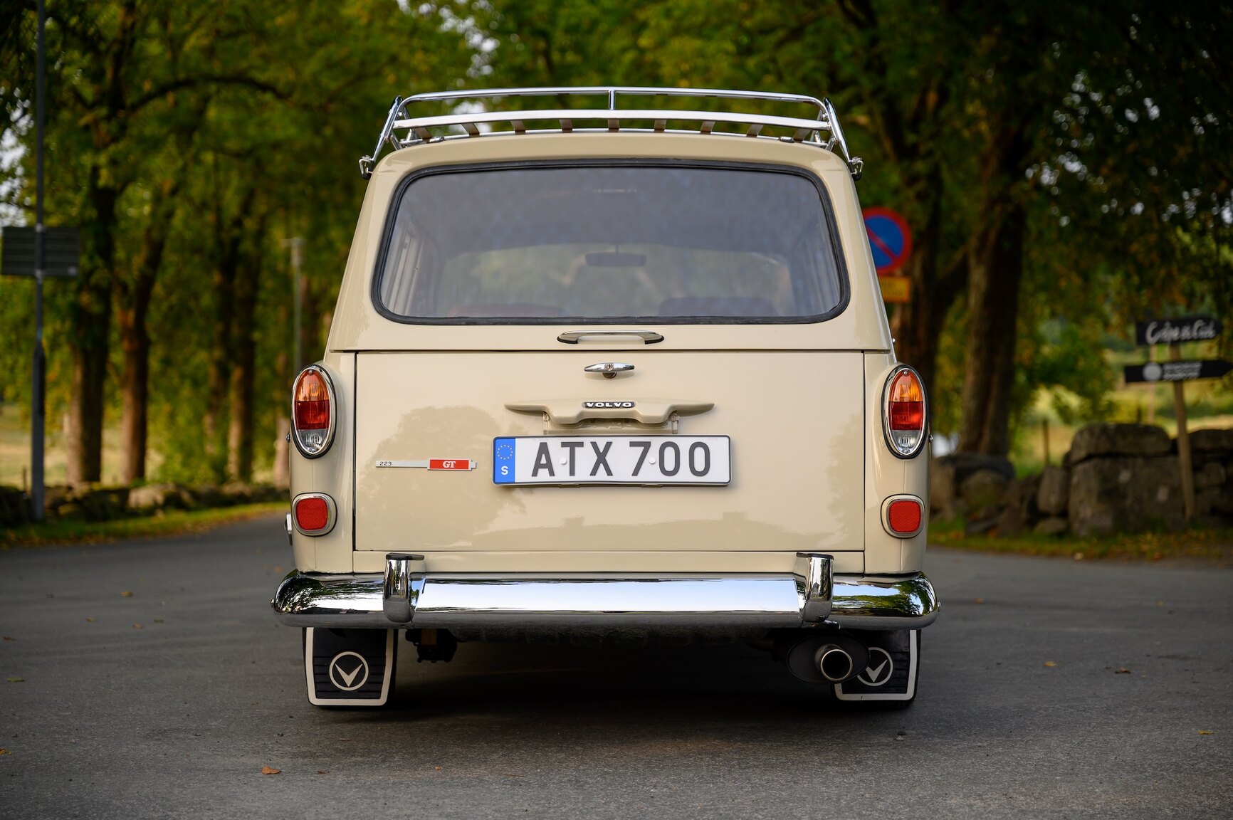 Exterior image of 1968 Amazon Herrgårdsvagn