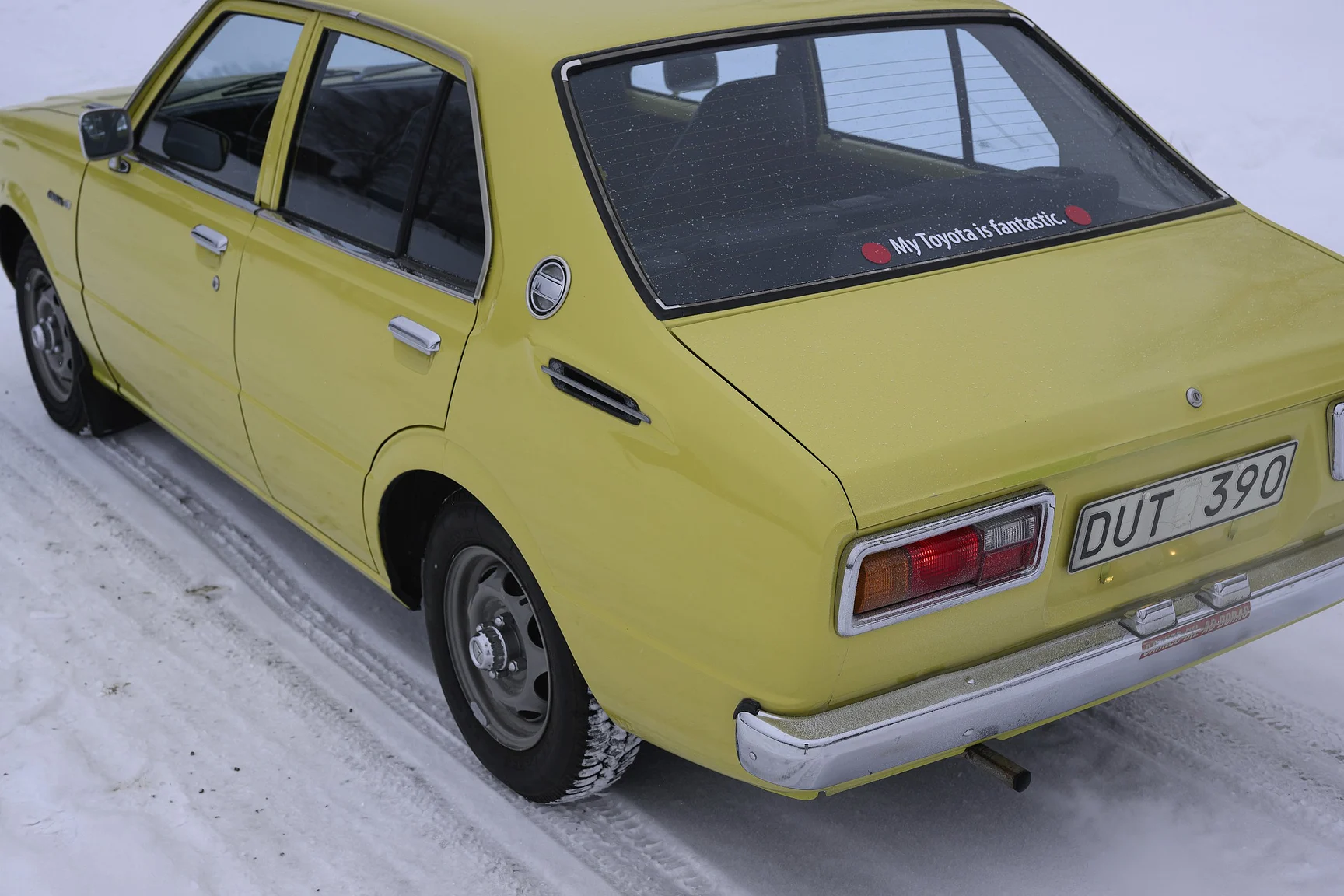 Exteriörbild på 1975 Toyota Corolla KE30 (25)