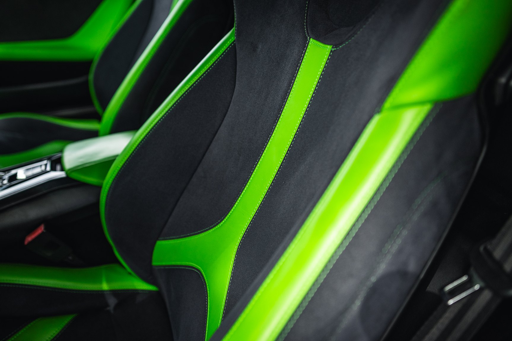 Innenraumfoto von 2016 Lamborghini Huracan LP-610-4