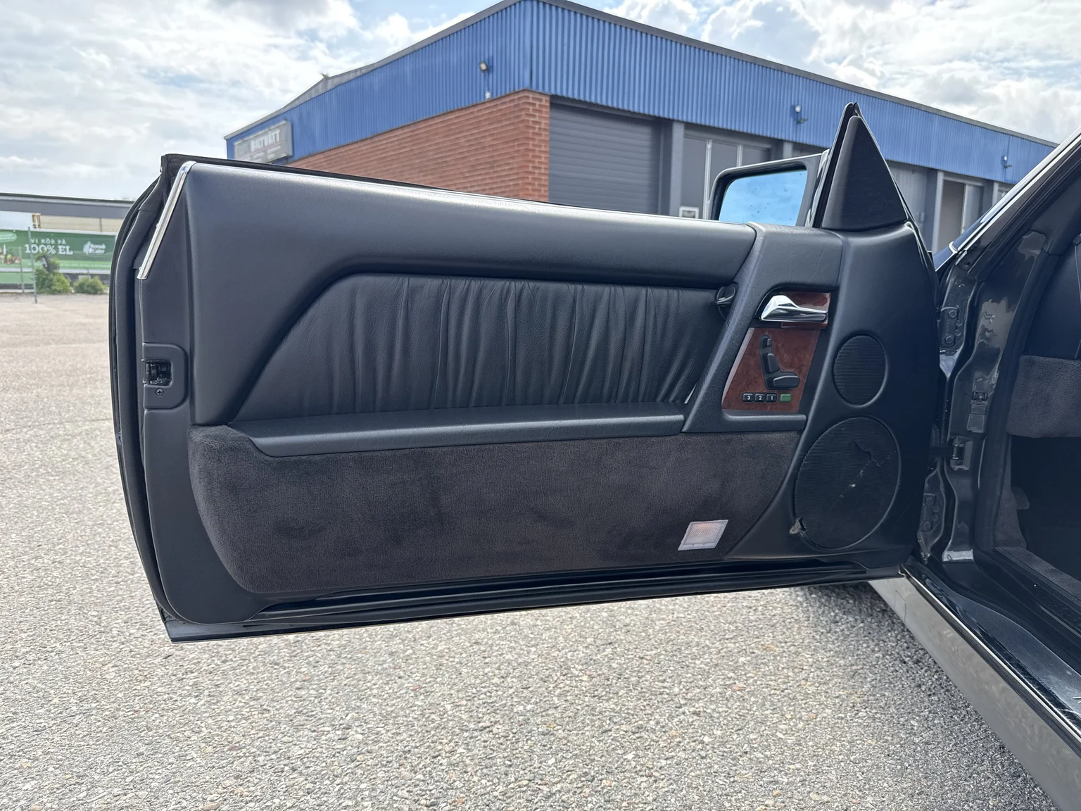 Innenraumfoto von 1995 Mercedes-Benz SL 500 (2)
