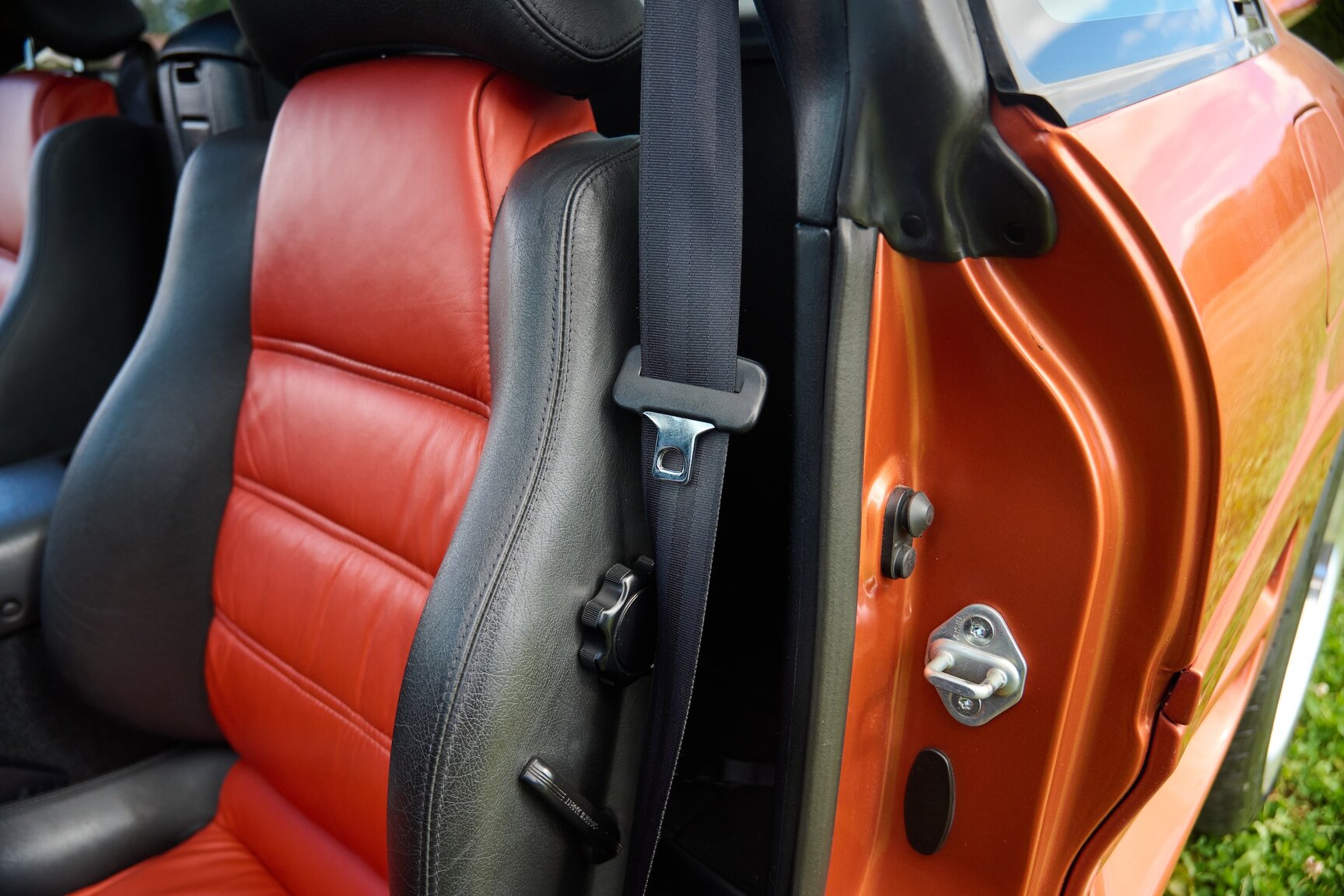Interiörbild 1999 Toyota MR2 2.0 Turbo