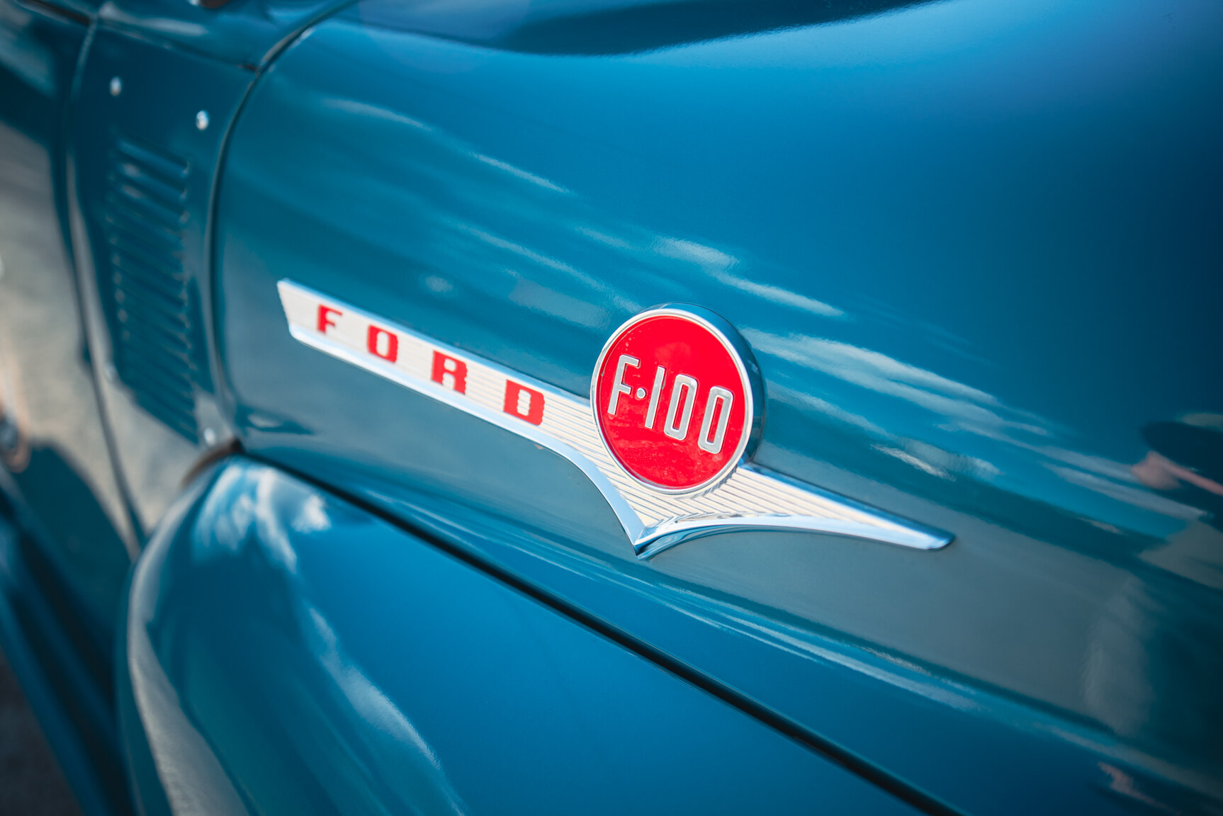 Aussenfoto 1956 FORD F100 Electric