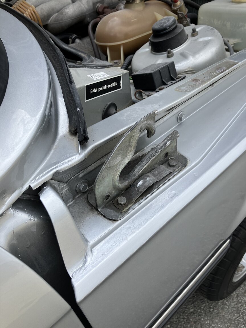 Image of 1979 BMW 323i mechanics