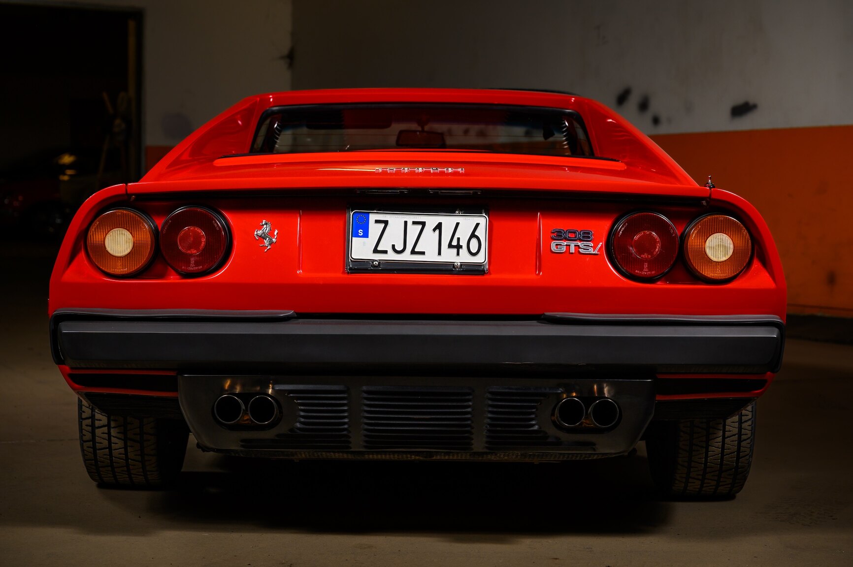 Exteriörbild på 1982 Ferrari 308 GTSI