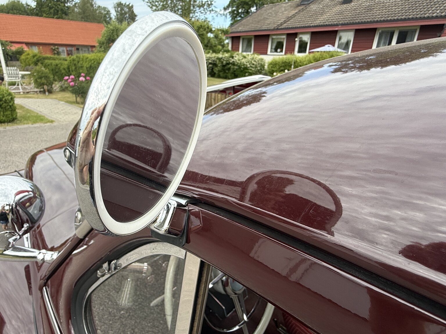 Exterior image of 1953 Volvo PV 444 ES