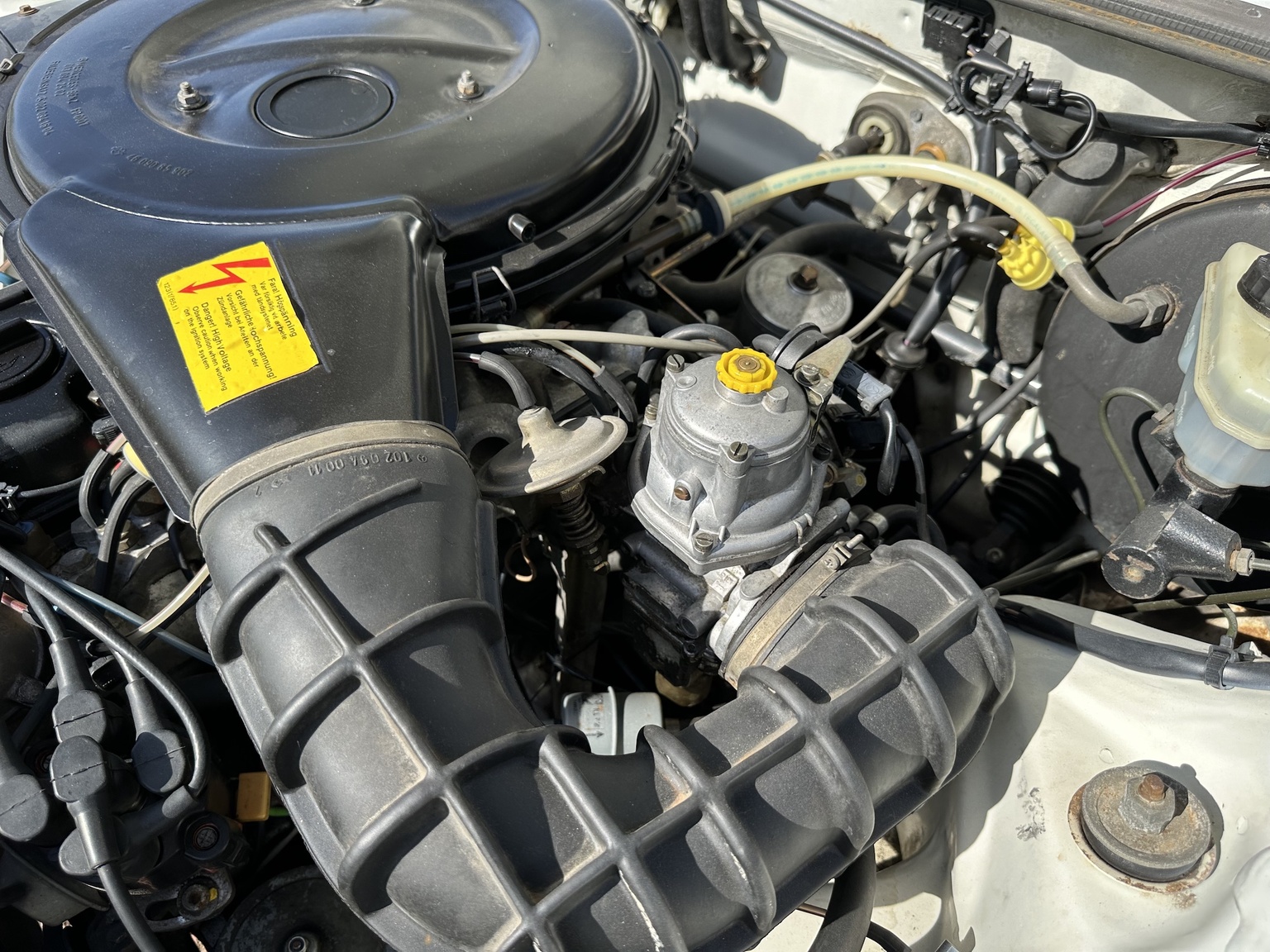 Image of 1985 Mercedes-Benz 200 mechanics