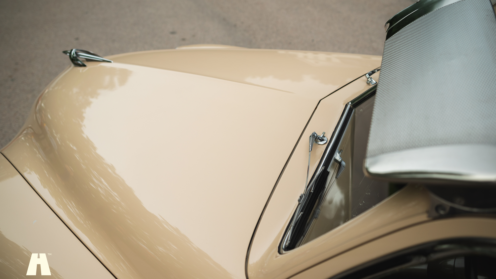 Exterior image of 1950 Mercury Eight Sport Sedan