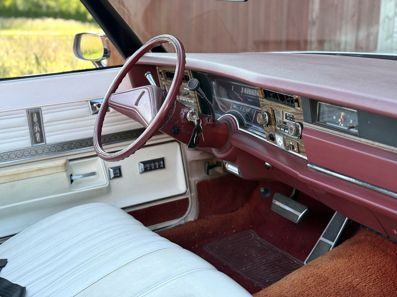 Interiörbild 1975 Oldsmobile Delta 88