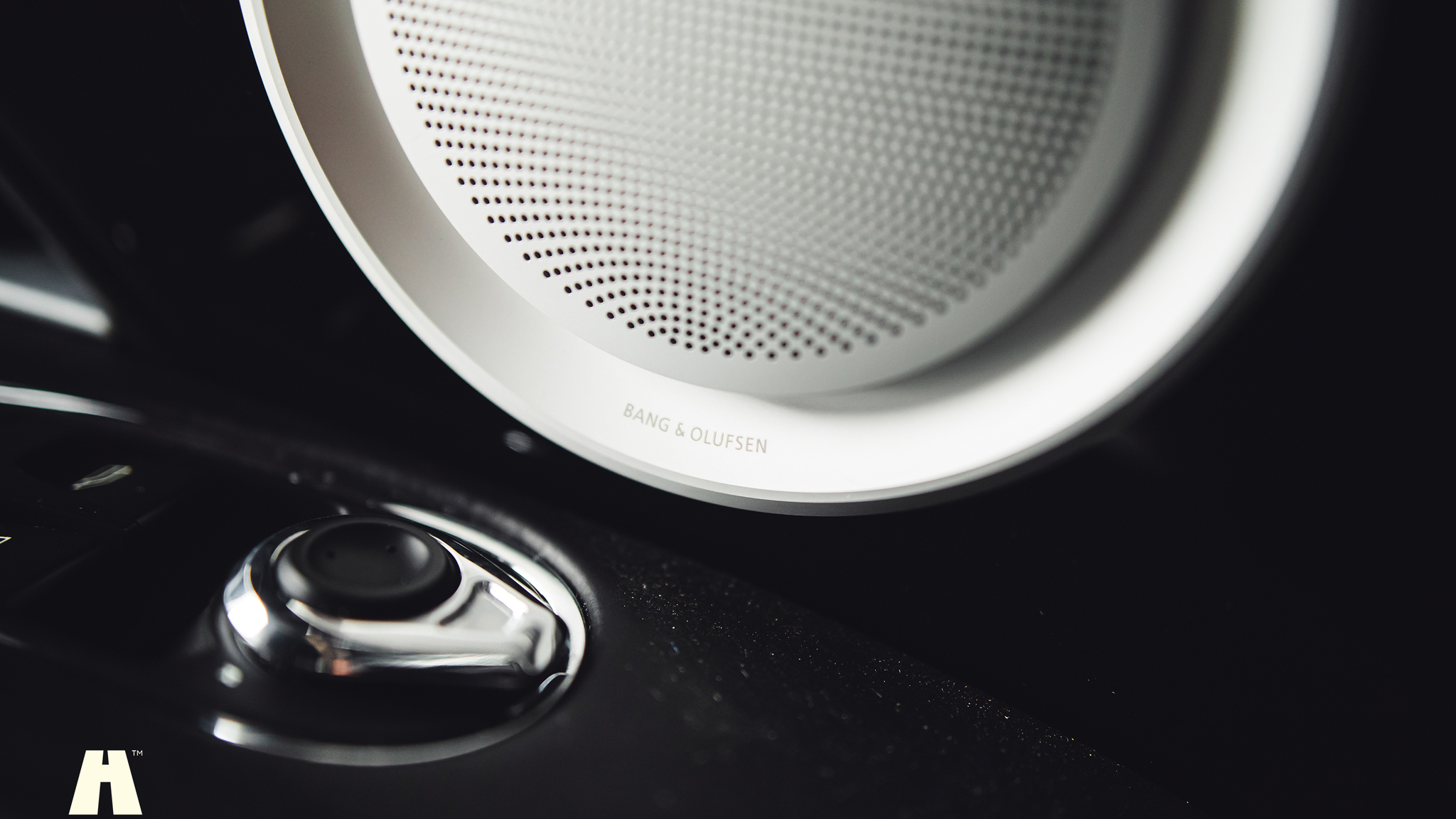 Interiörbild 2019 Aston Martin DB11 AMR (31)