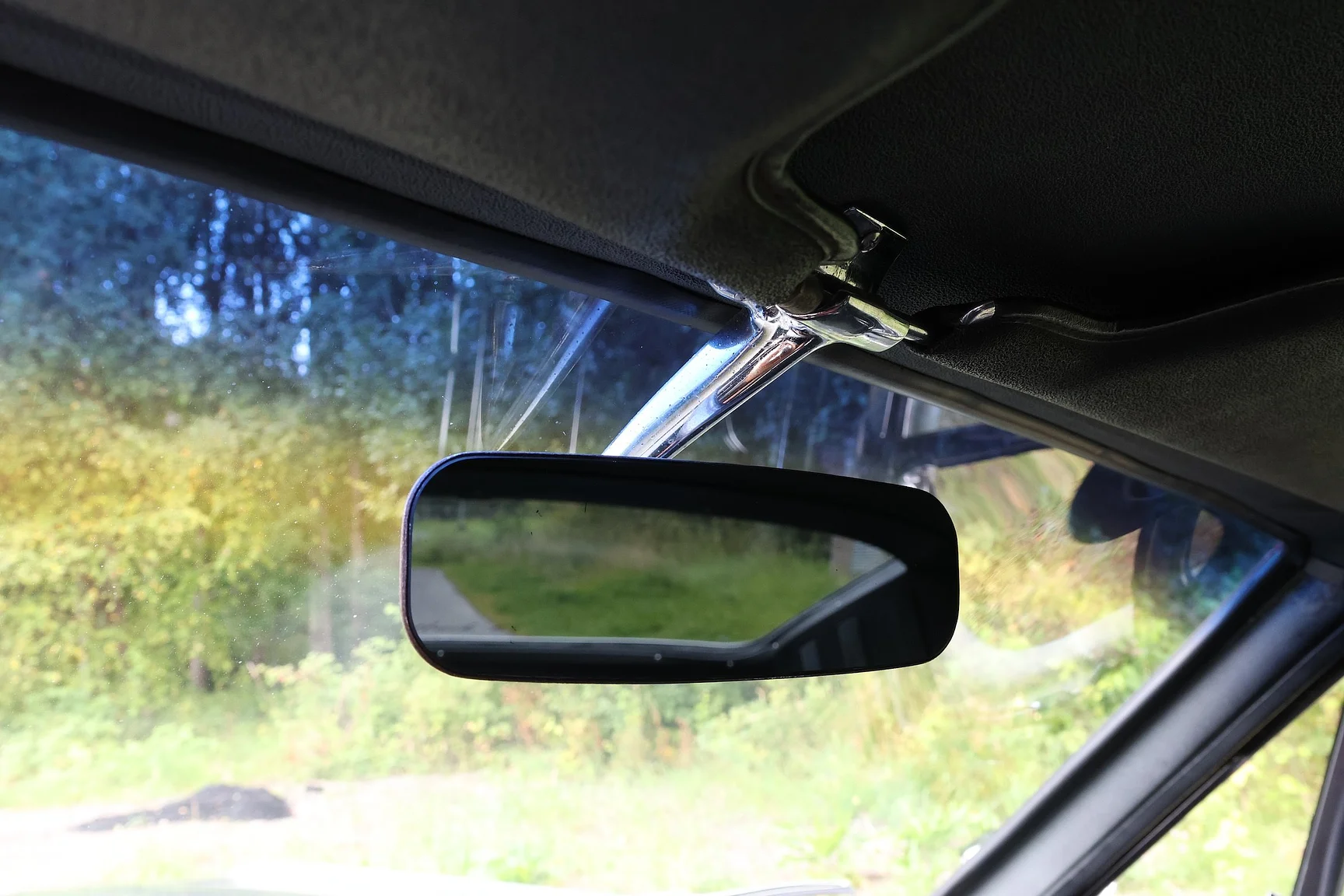 Interiörbild 1965 Ford Mustang Fastback Restomod (34)