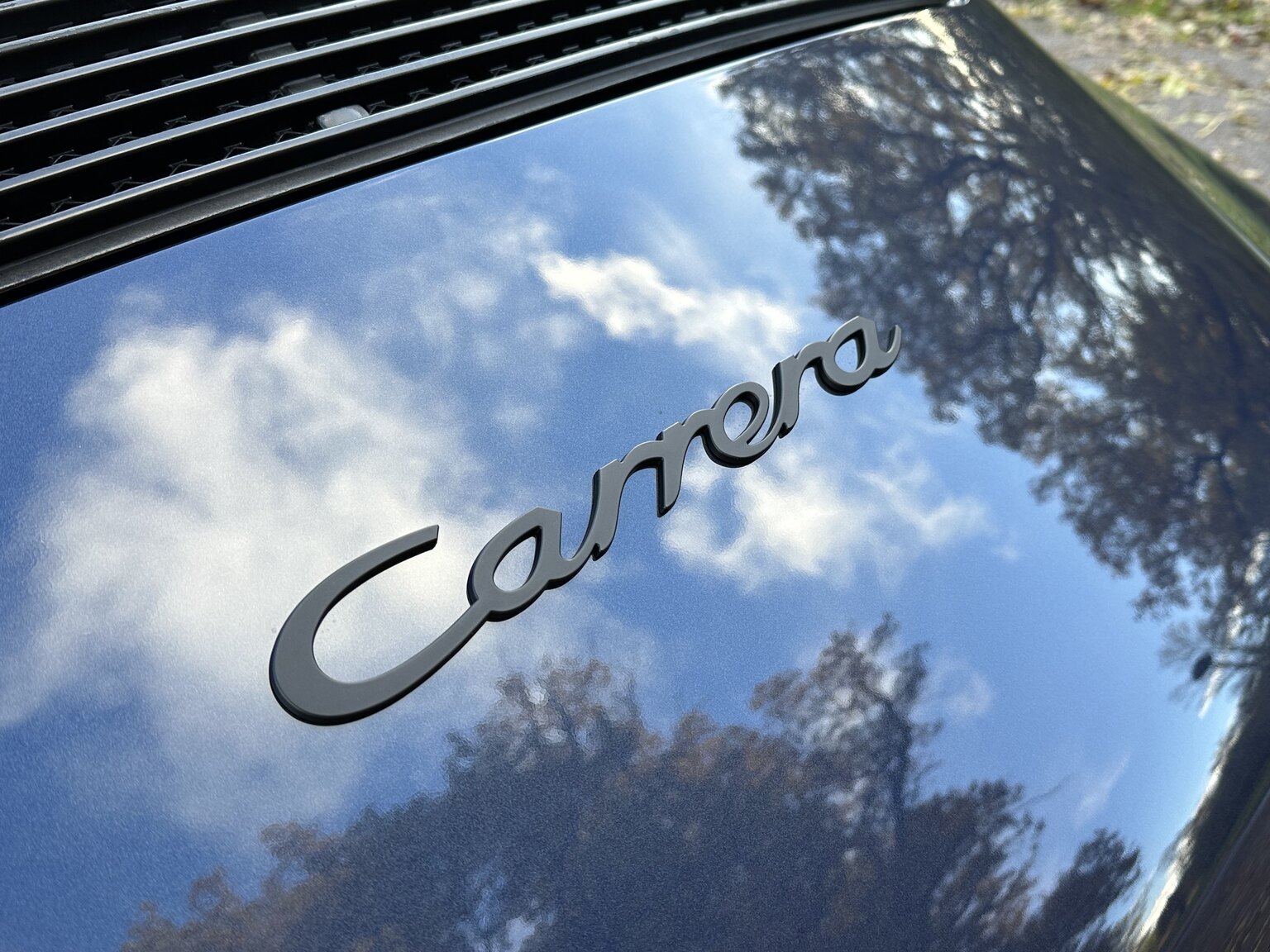 Exteriörbild på 1986 Porsche 911 Carrera 3.2