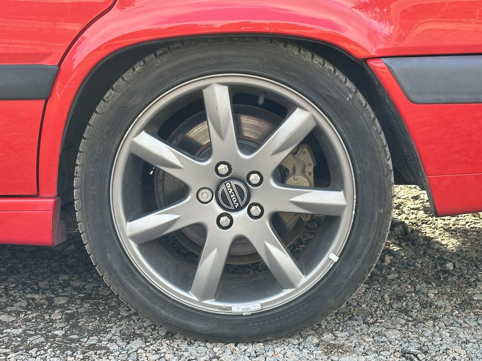 Exteriörbild på 1997 Volvo 850 R