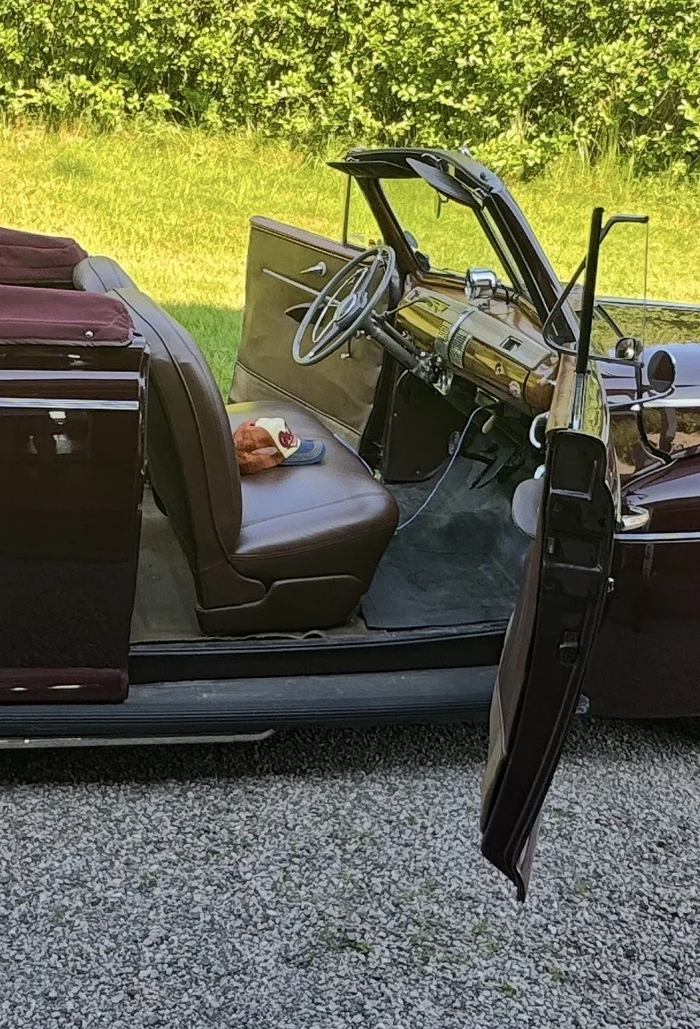 Interiörbild 1941 Ford Super De Luxe Cabriolet (6)